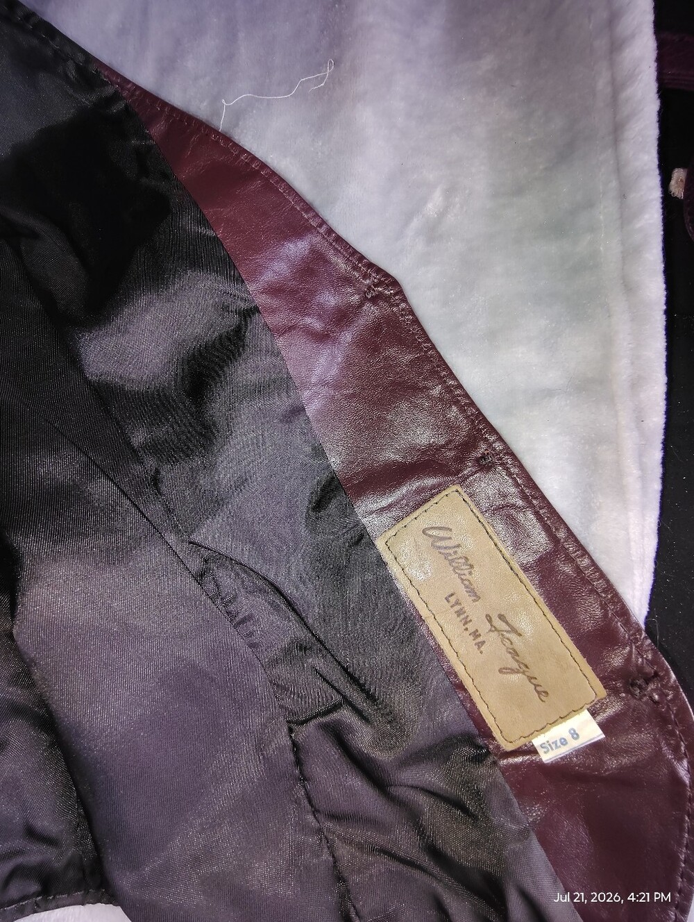 Women’s Leather Vest in Burgundy